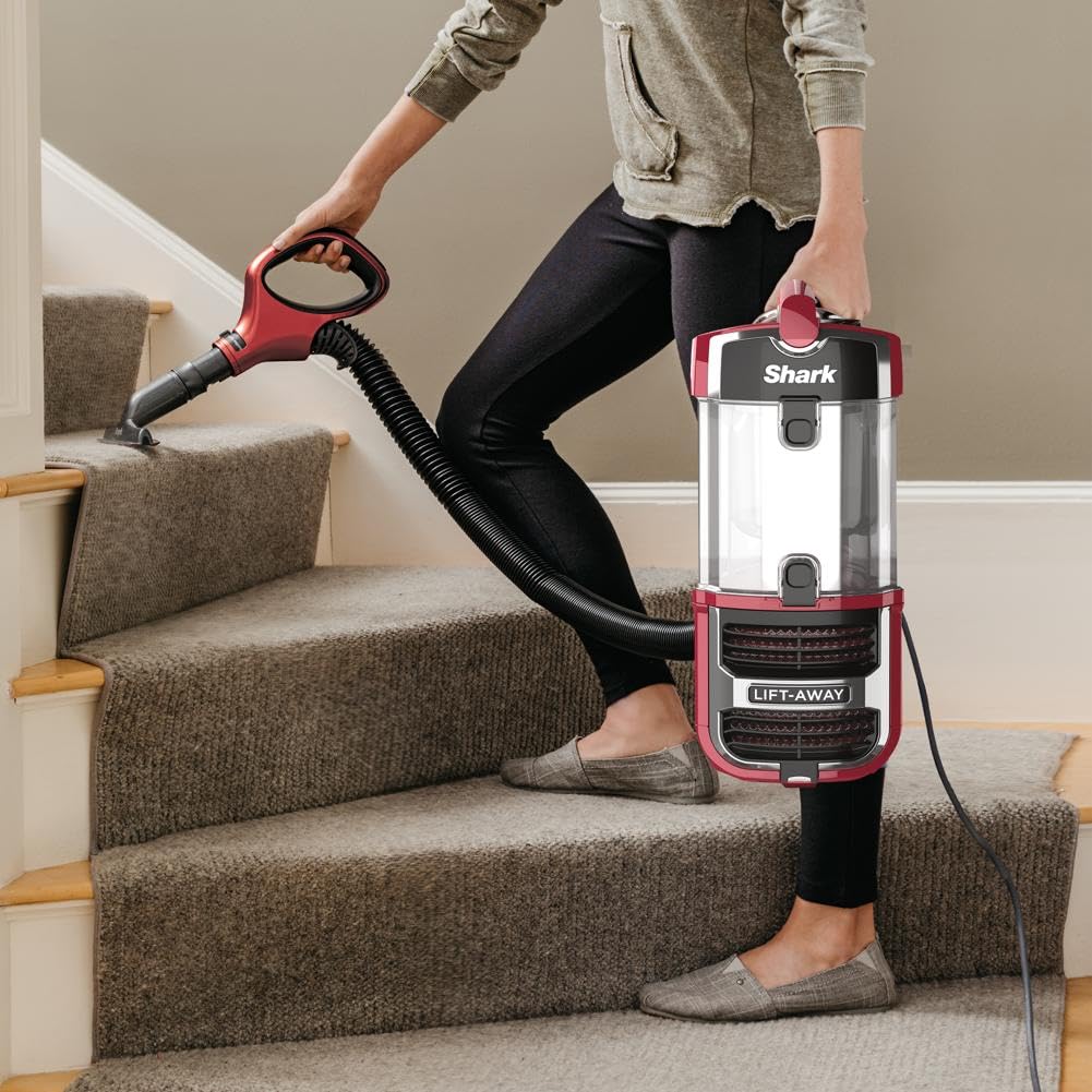 SHARK LIFT AWAY ZERO-M SPEED VACCUM