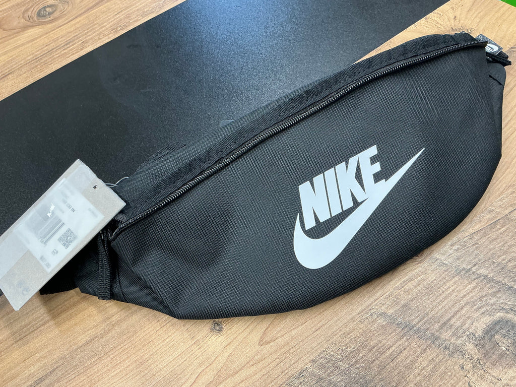 Nike- Waistpack