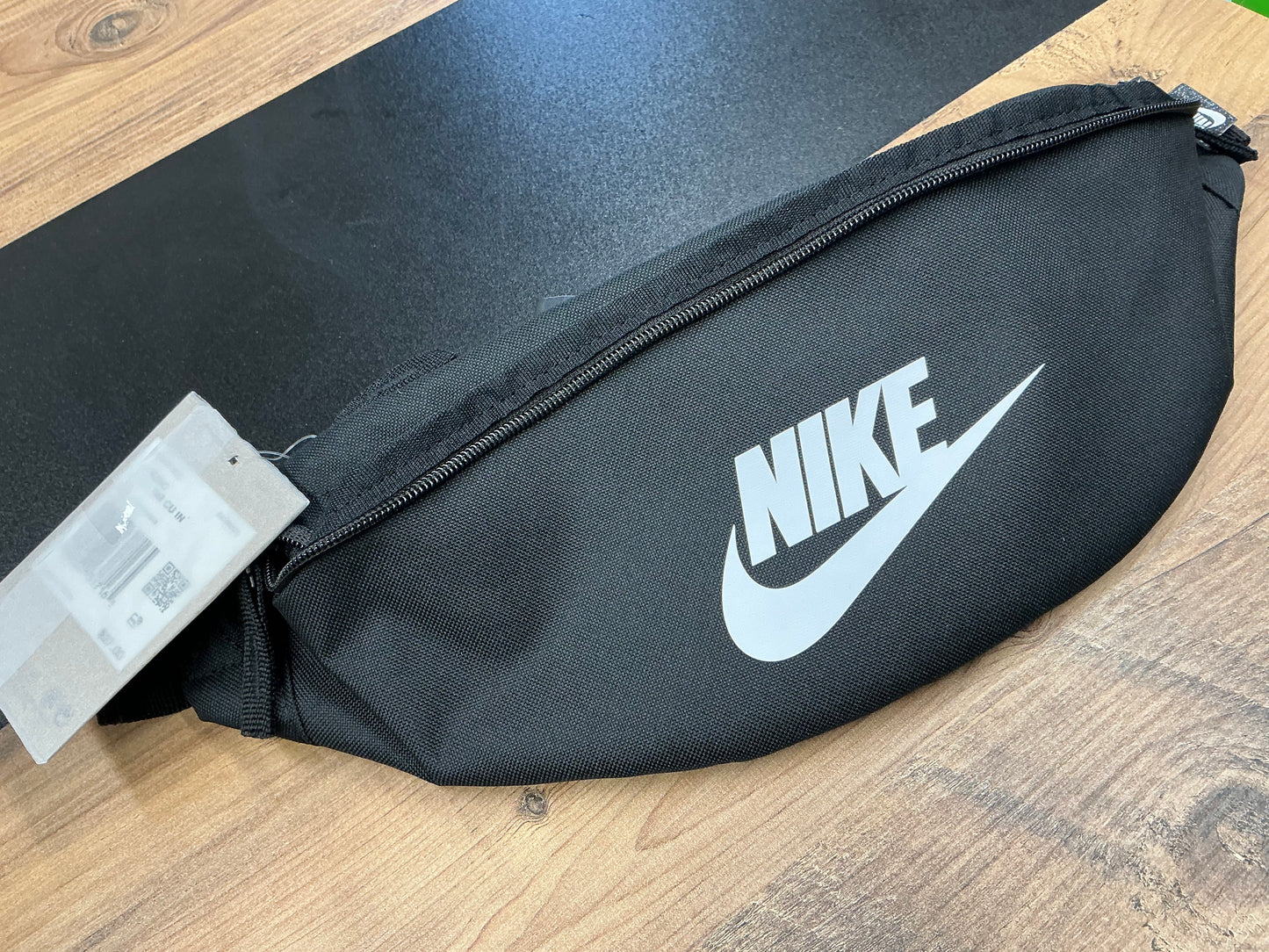 Nike- Waistpack