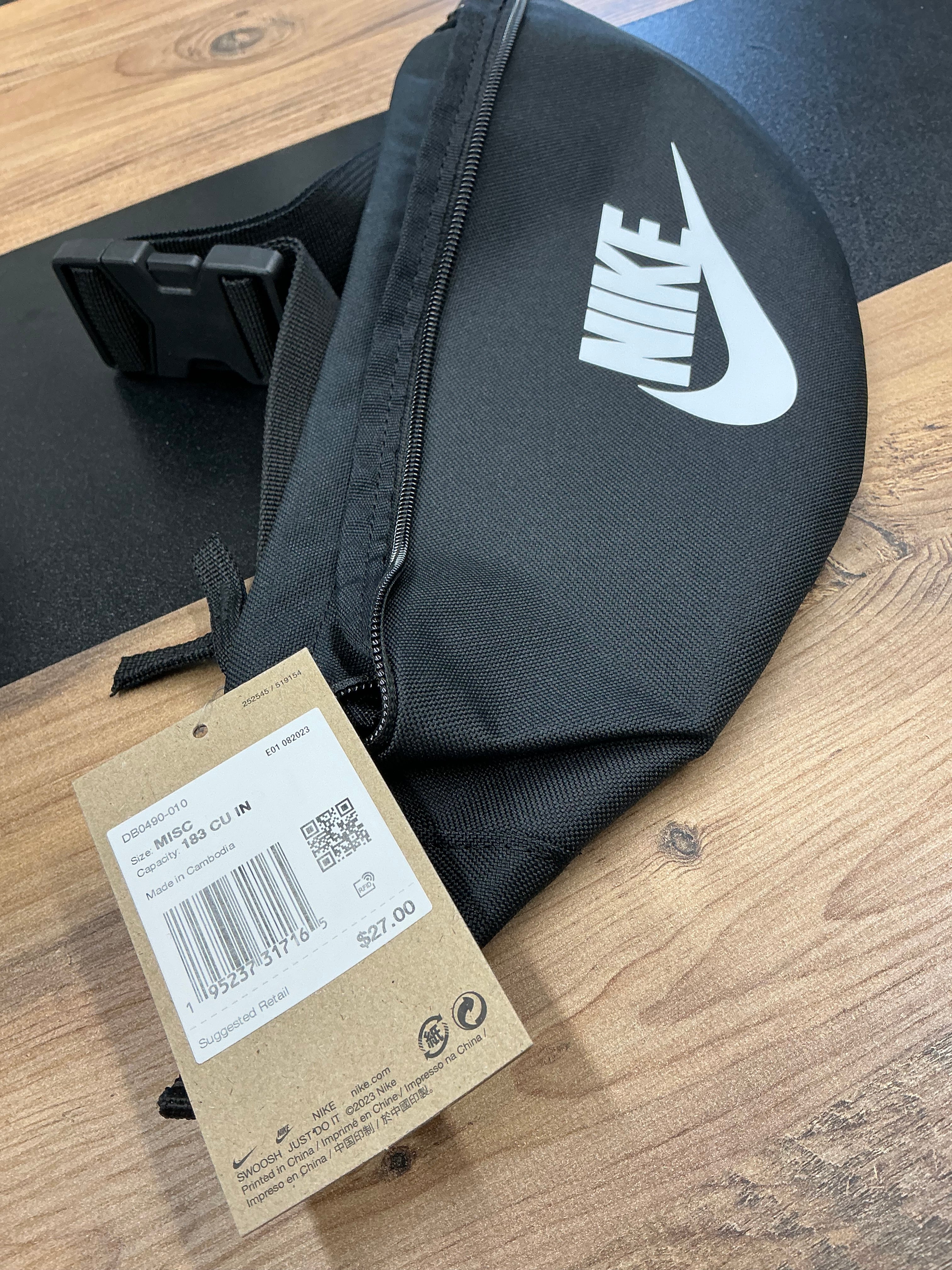 Nike- Waistpack