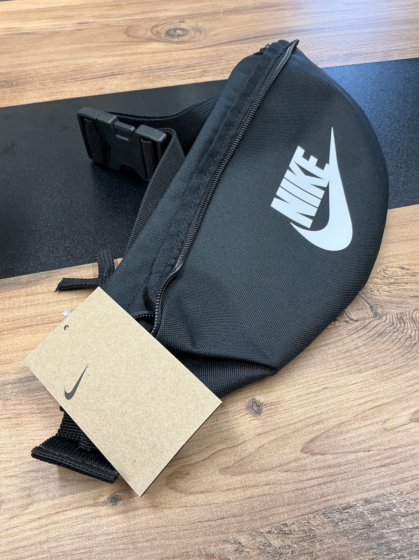Nike- Waistpack