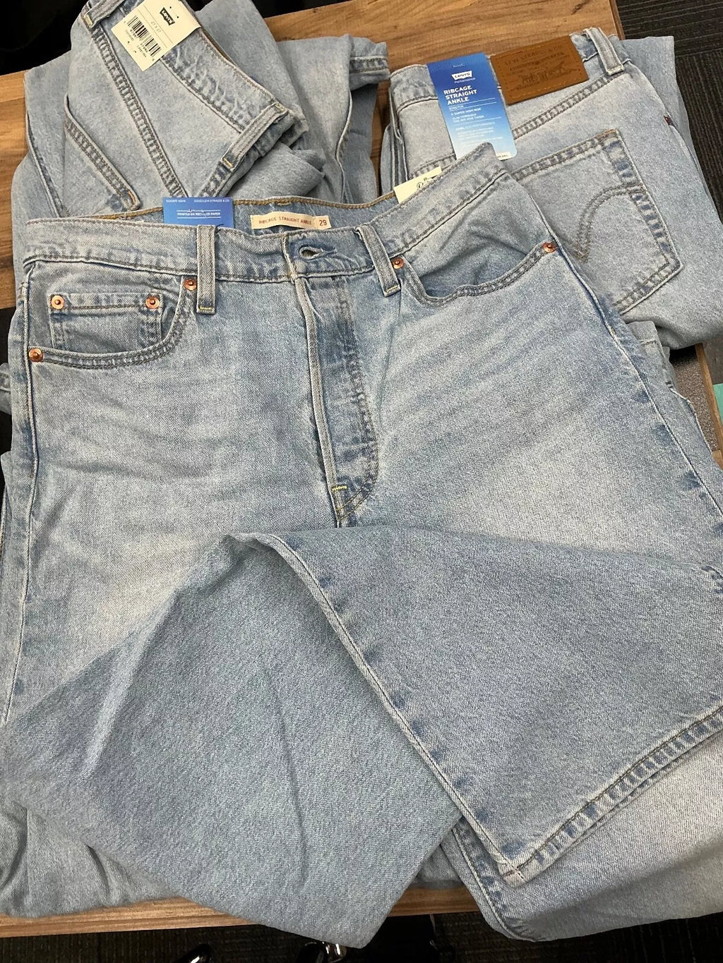 RIBCAGE STRAIGHT ANKLE JEANS- Lewi's